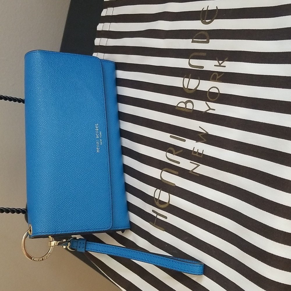 Henri Bendel NY Uptown Leather Wallet Wristlet for concerts/festivals/events